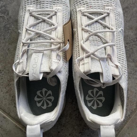 Nike Air VaporMax 2021 FK Flyknit Phantom Summit DJ9975-001 Women Size 11.5 NEW - Picture 3 of 6